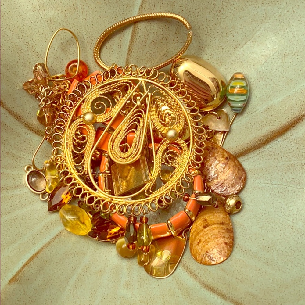 All $4 items are buy 1 get 1 free! Add’l items $1!